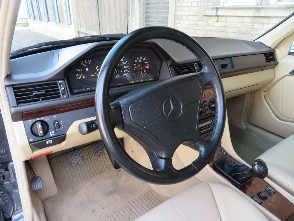 Mercedes-Benz 320 E Limousine